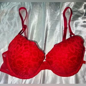 Victoria’s Secret Bra 34C